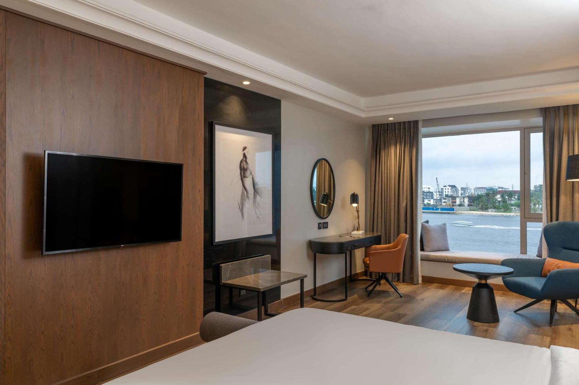 Radisson Blu Anchorage Hotel ลากอส ภายนอก รูปภาพ