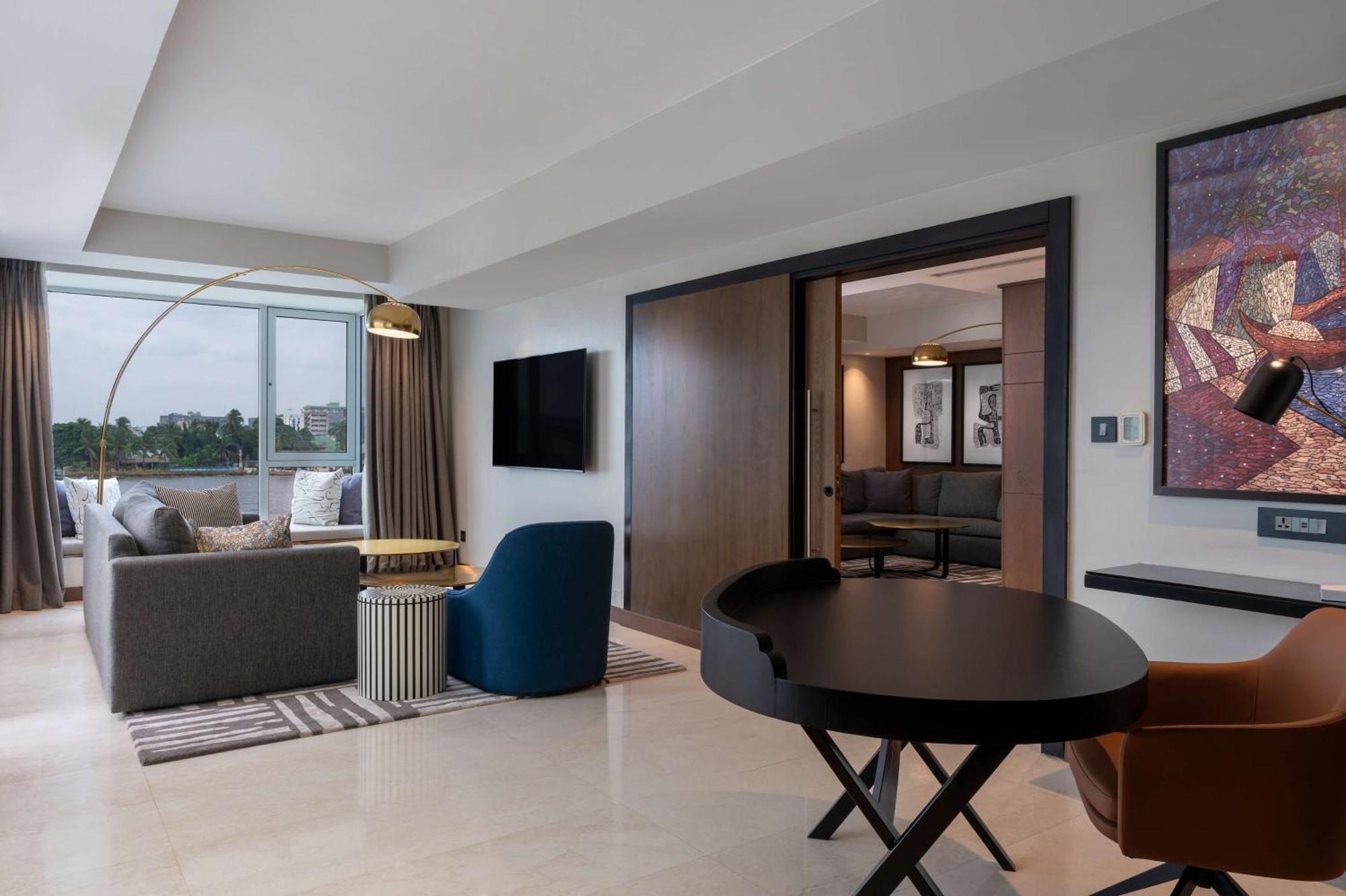 Radisson Blu Anchorage Hotel ลากอส ภายนอก รูปภาพ