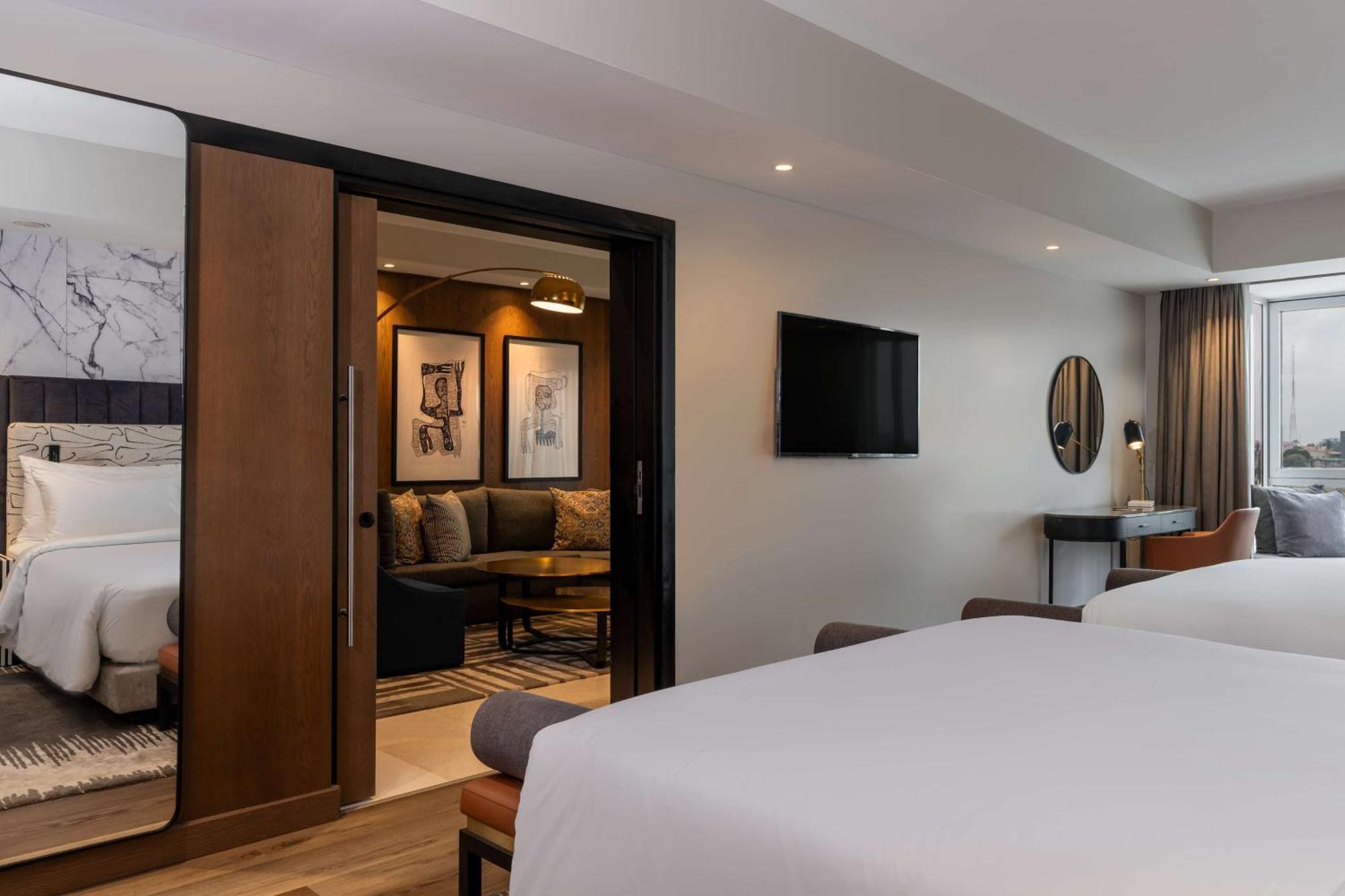 Radisson Blu Anchorage Hotel ลากอส ภายนอก รูปภาพ
