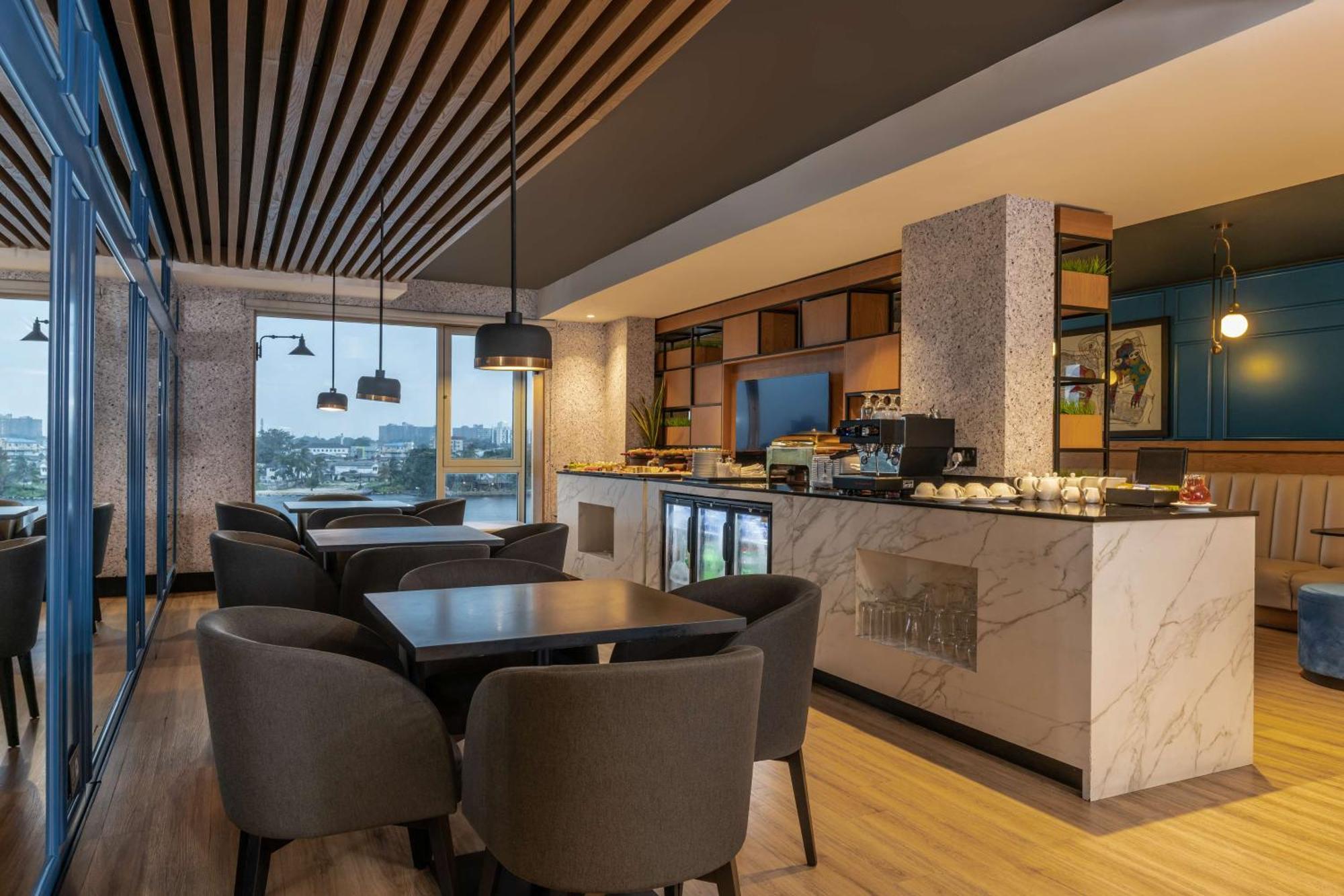Radisson Blu Anchorage Hotel ลากอส ภายนอก รูปภาพ