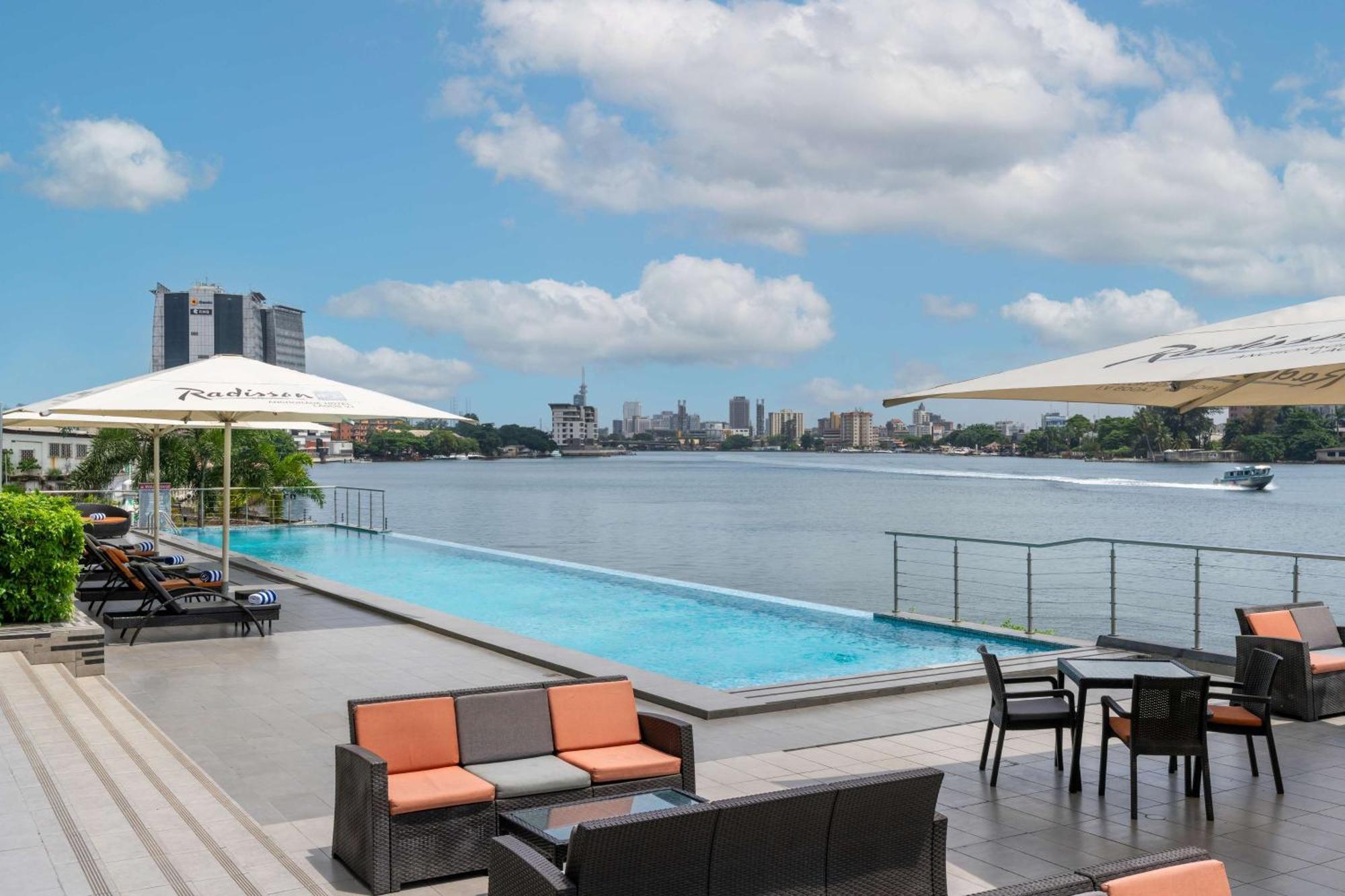 Radisson Blu Anchorage Hotel ลากอส ภายนอก รูปภาพ